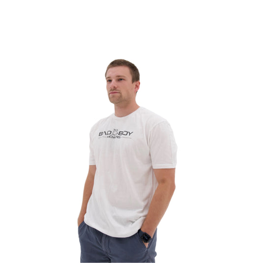 MOW WITH AN ATTITUDE GRAPHIC TEE