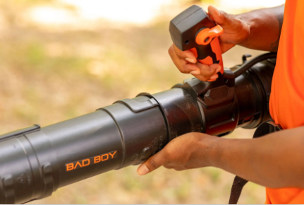 Load image into Gallery viewer, (TOOL ONLY) BAD BOY MOWERS E-SERIES 80V BRUSHLESS DUAL PORT BACKPACK BLOWER.
