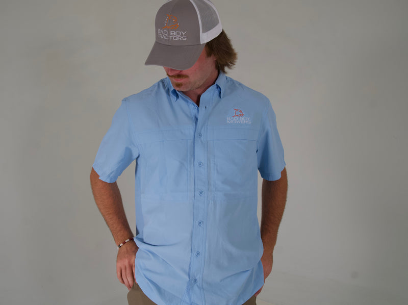 Load image into Gallery viewer, LIGHT BLUE SHORT SLEEVE FISHING SHIRT
